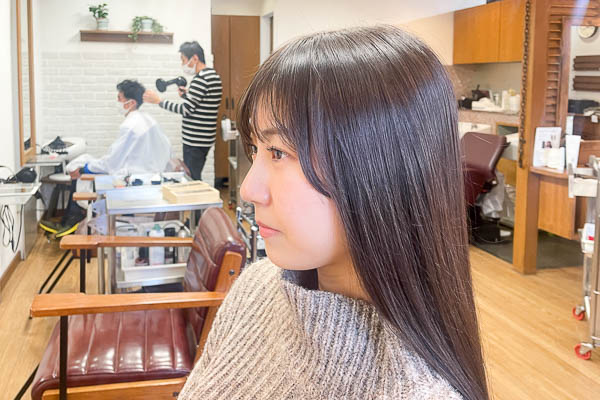 女性　カラーリペア　施術後　サイドアングル